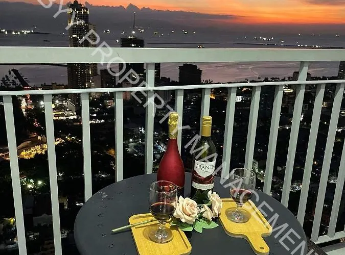 Staycation At Residences Aparthotel Manila