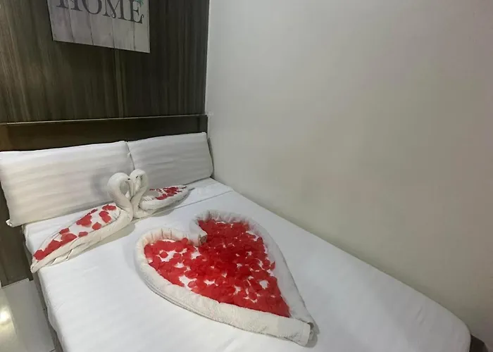 Staycation At Residences 2*