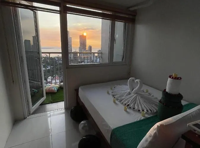 Aparthotel Staycation At Residences 2*