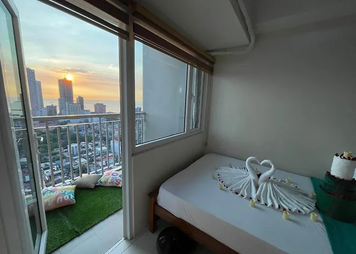 Aparthotel Staycation At Residences