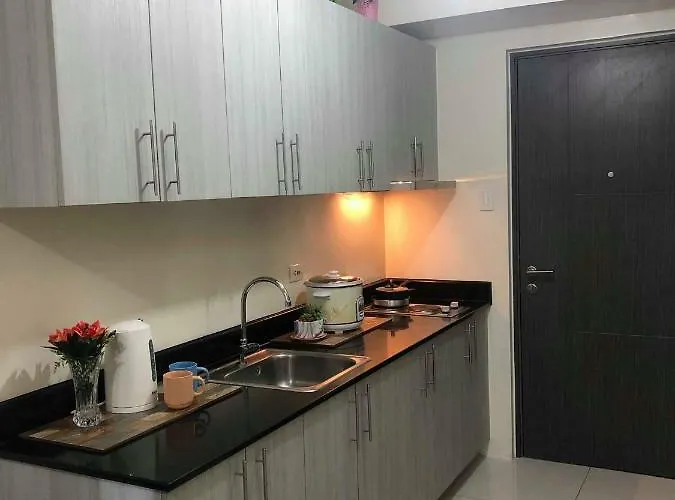 Staycation At Residences 2* Manila